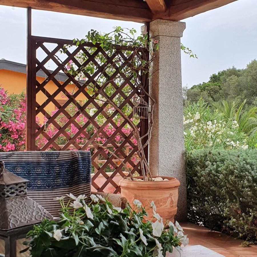 B&B La Vela Chia Exterior foto